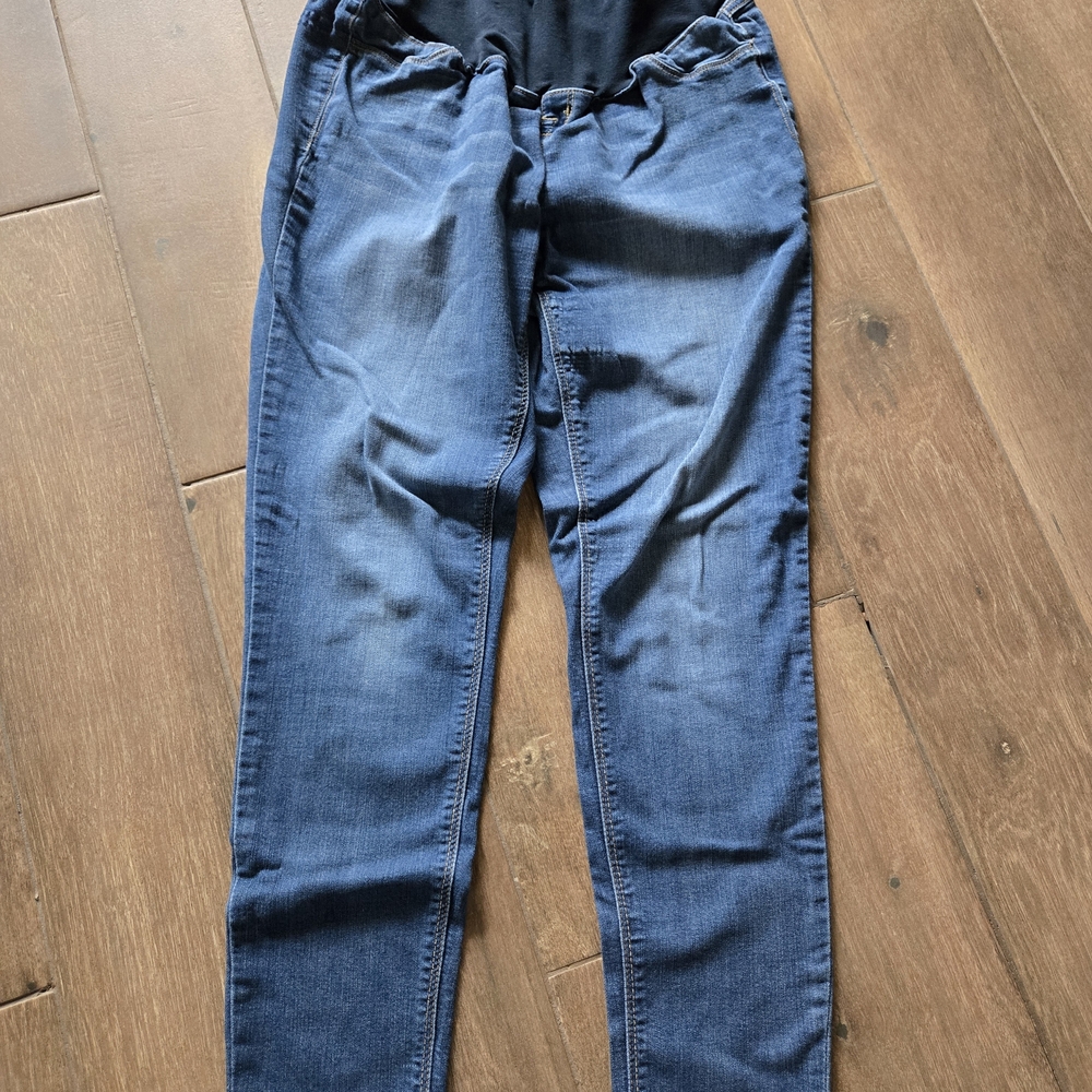 1822 Maternity Jeans